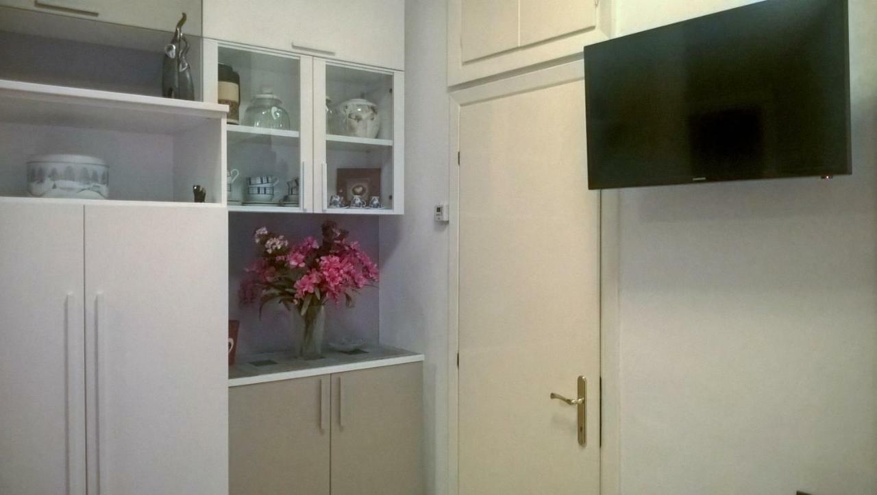 Mirandolina Apartment โรม ภายนอก รูปภาพ